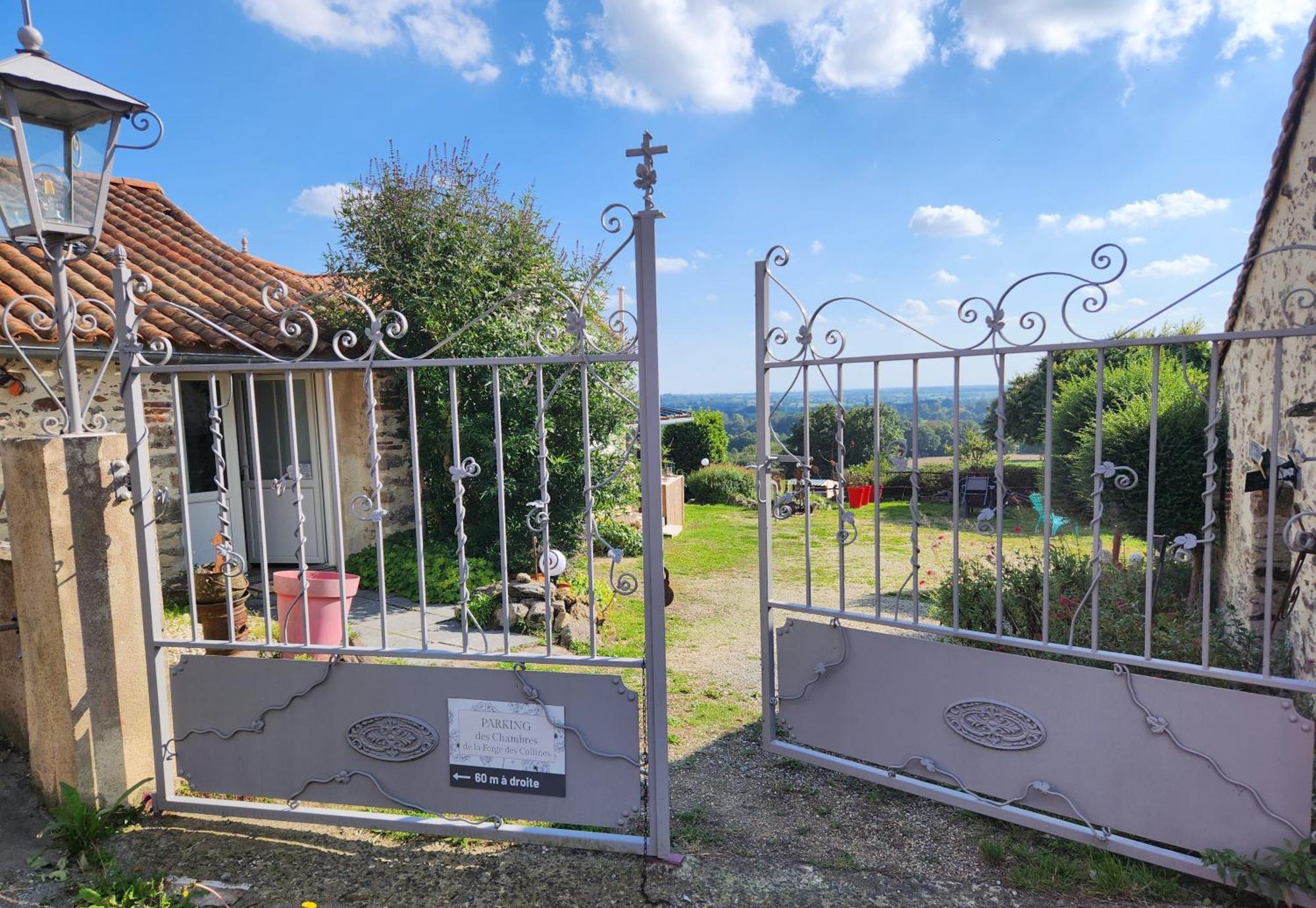 Les Chambres De La Forge Des Collines Les Herbiers Bagian luar foto